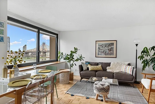 Sold by Corcoran | media 23