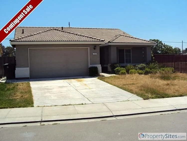 310 Silva Dr photo 1