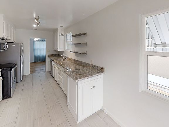 2nd image of 6118 Pembroke Dr