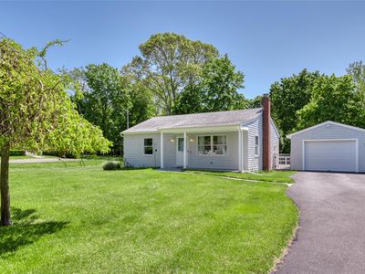 31 Bayberry Lane, Sag Harbor, NY, 11963