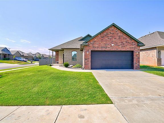 4th image of 8000 NW 160th Ter