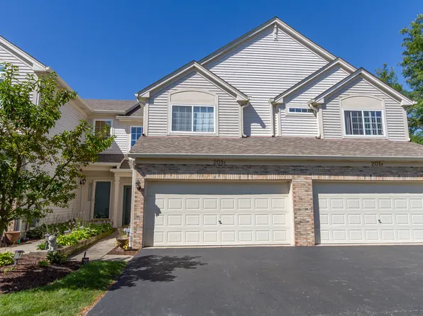 201 Nicole Dr Unit E, South Elgin, IL 60177