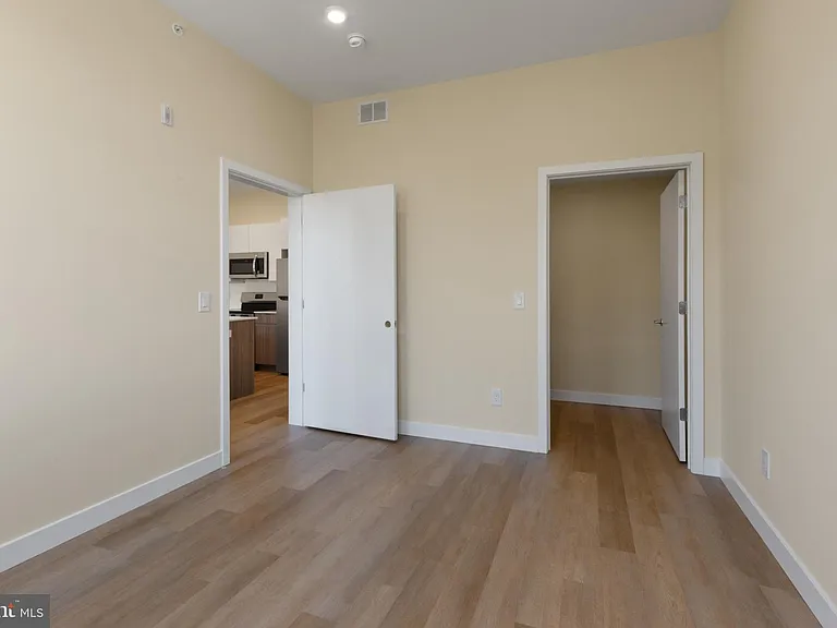 1701 S 4th St #203 — Photo 14