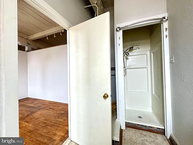 14 W Harvey St #16-2C — Photo 19