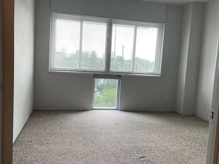 3600 Montrose Blvd #409 — Photo 8