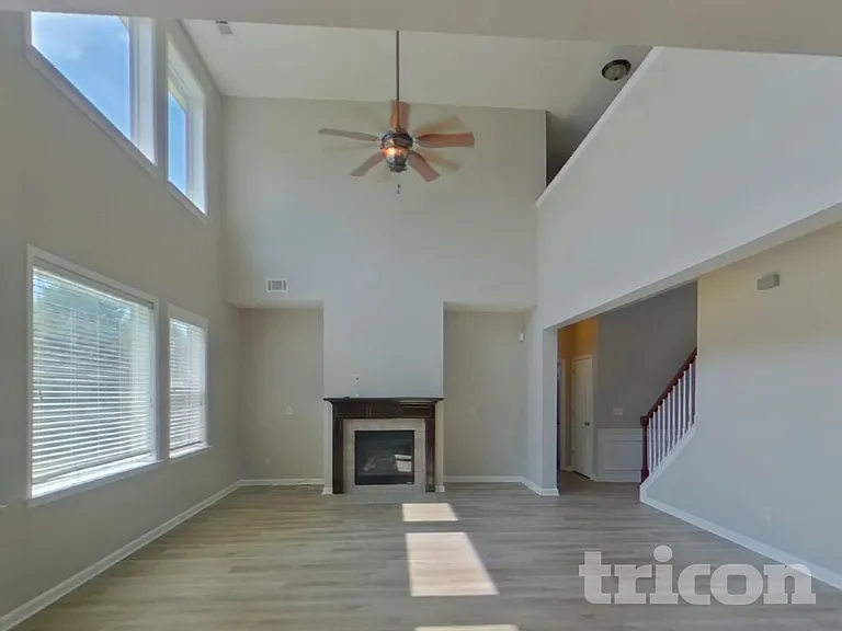 7259 Madison Cir — Photo 2