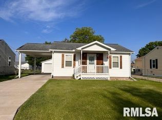 420 5th St E, Milan, IL 61264