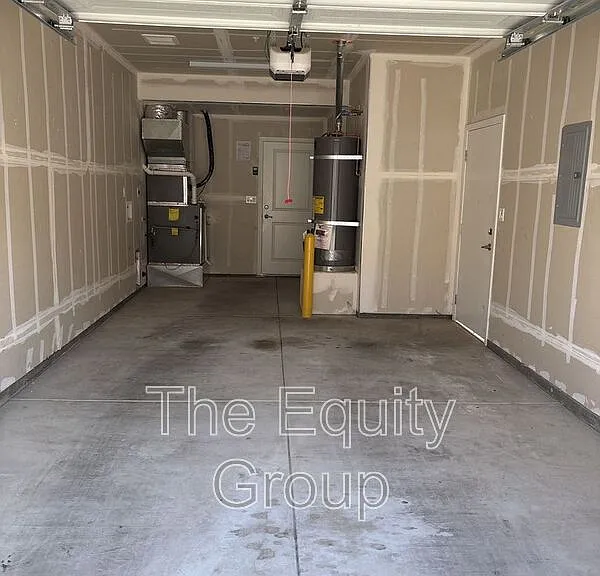 505 S Summit St #103 — Photo 16