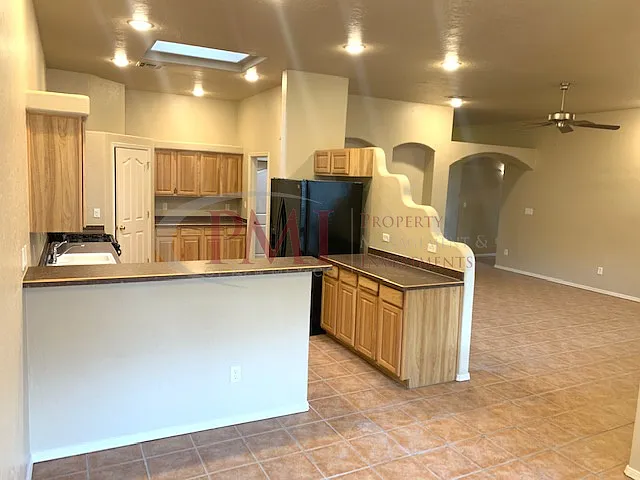 2220A Dakota Dr — Photo 8
