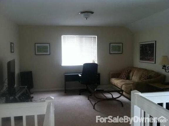 2nd image of 21456 Waverly Dr