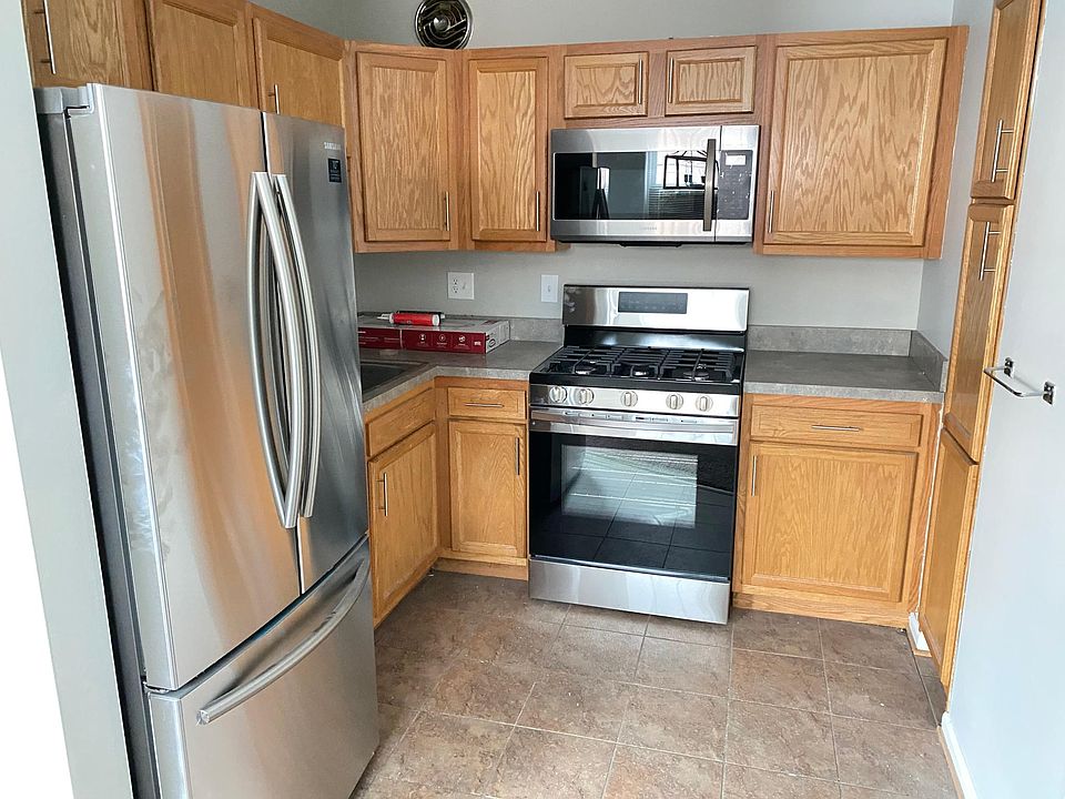 1st image of 3225 Benjamin Ave APT 1