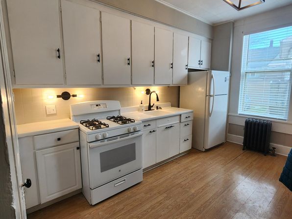 830 W Main St APT 2