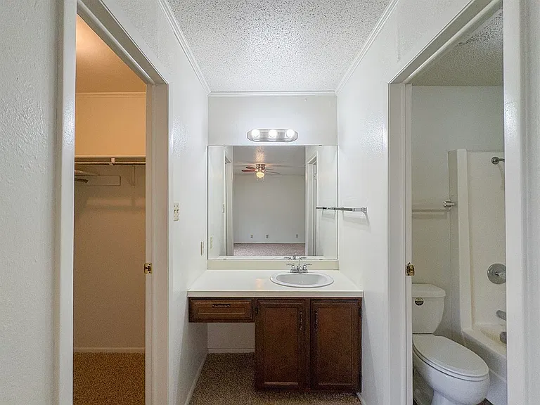 505A Phoenix Dr — Photo 11