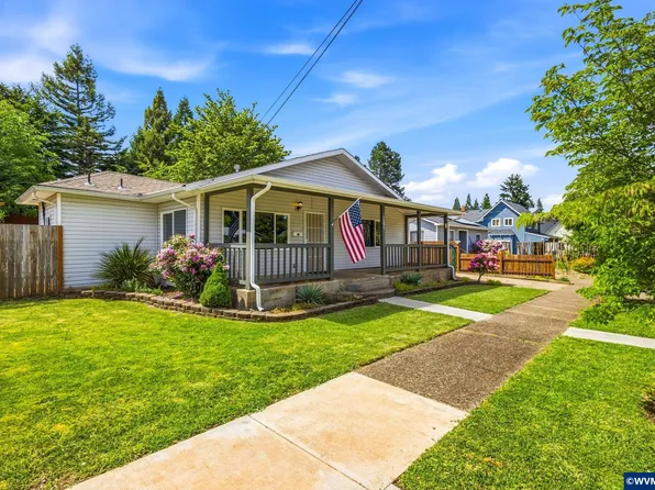 1291 SW Hayter St, Dallas, OR 97338