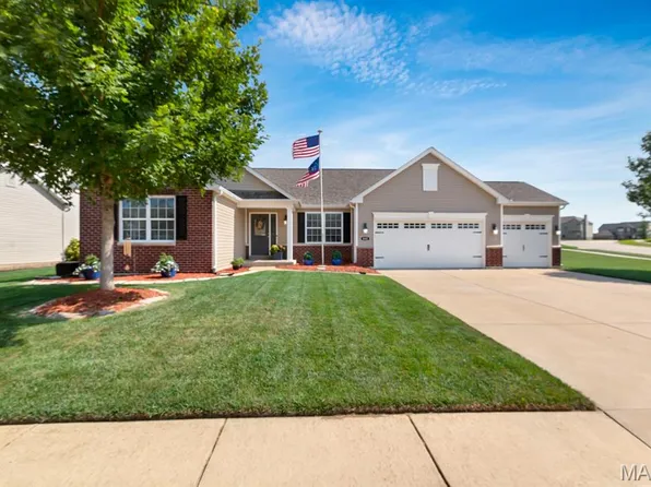 802 Railway Cir, Wentzville, MO 63385