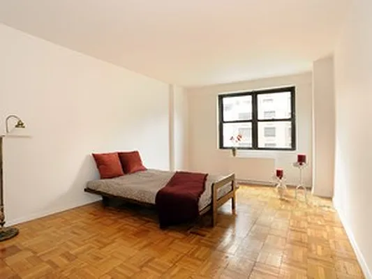 Sold by Citi Habitats | media 15