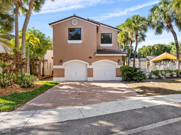 9838 Fairway Cove Lane, Plantation, FL 33324