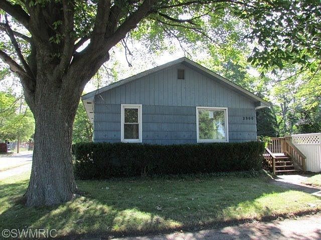 1st image of 2900 Glade St