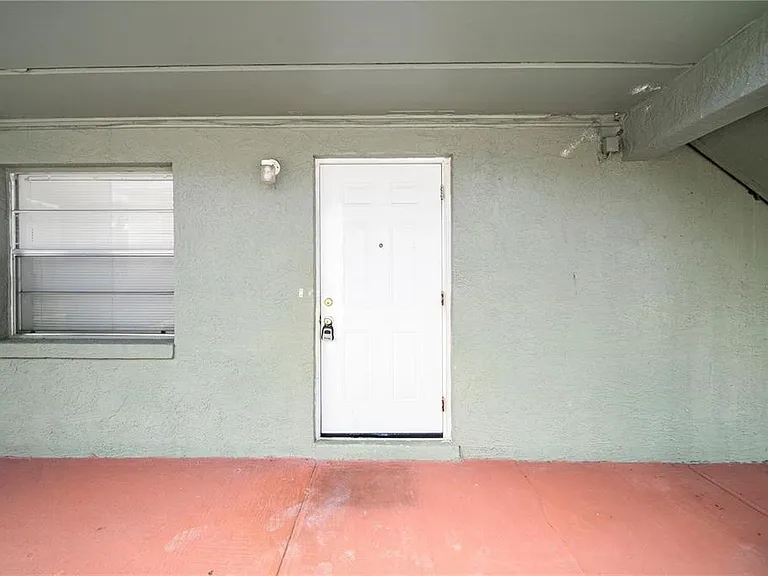 702 Michigan Ct #1 — Photo 4