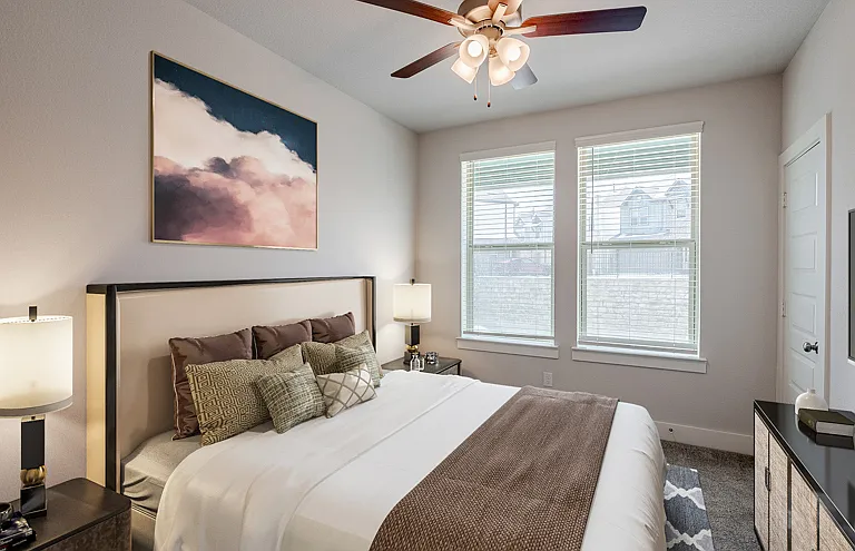 Echelon At Reverchon Bluffs Rental Homes — Photo 12
