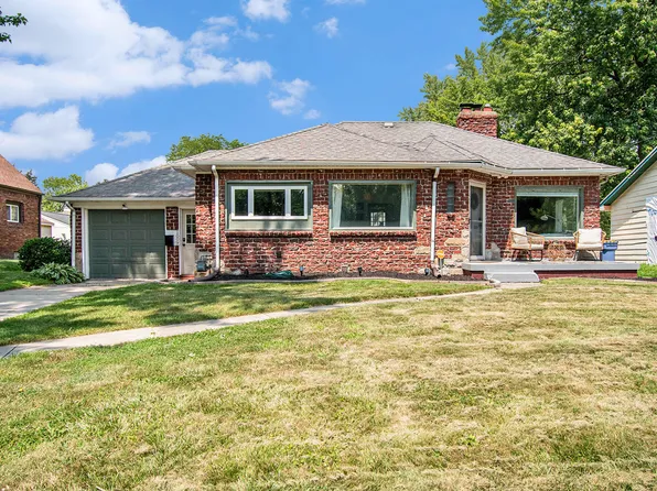 1809 Leonard St NW, Grand Rapids, MI 49504