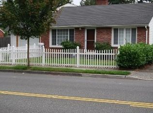 17016 5th Ave NE, Shoreline, WA 98155