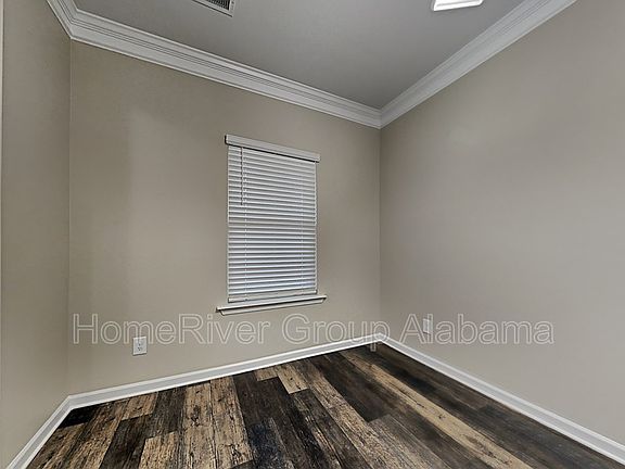 4th image of 8672 Highlands Dr