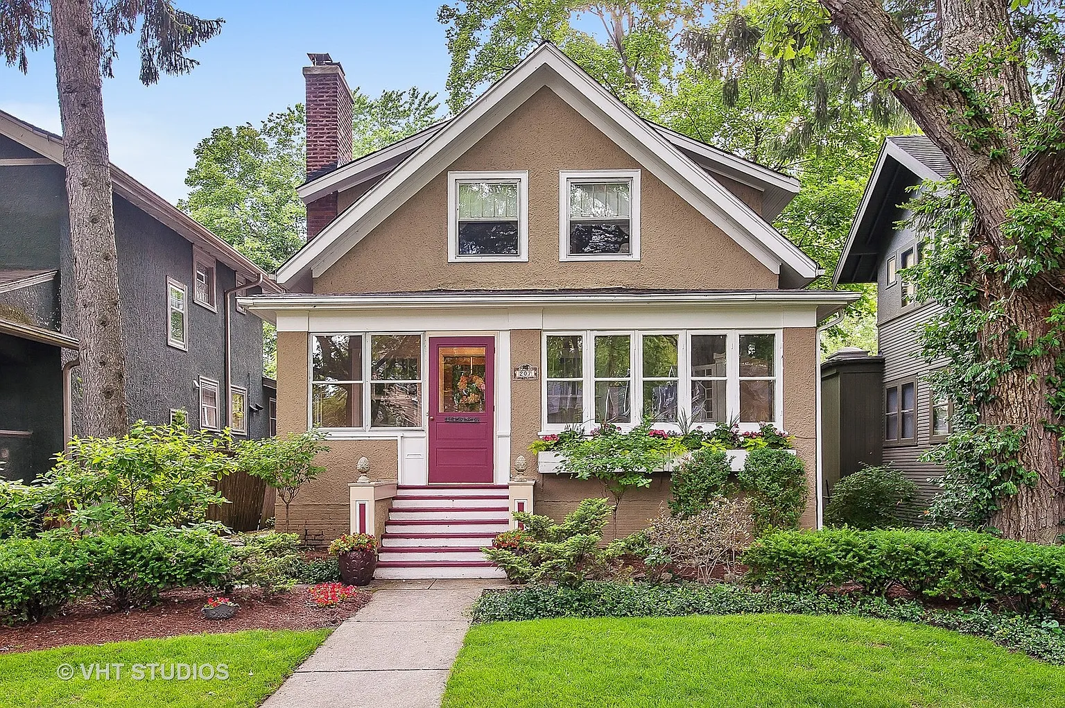 207 5th St photo 1
