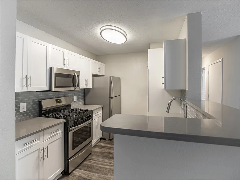 Willow Grove Apartment Homes — Photo 3