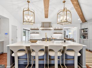 964 Buckingham Cir NW, Atlanta, GA 30327