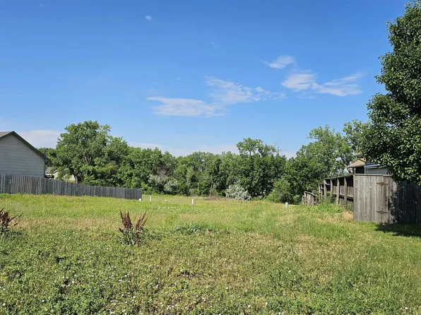 5417 S Pattie St, Wichita, KS 67216