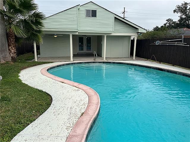 1st image of 6760 Bellaire Dr