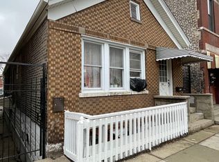 3030 S Lock St REAR 1, Chicago, IL 60608