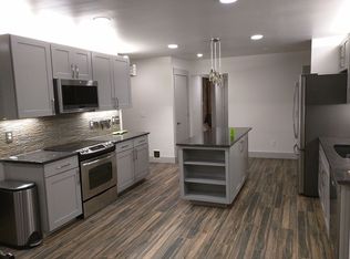 11220 Hembree Springs Dr, Roswell, GA 30076