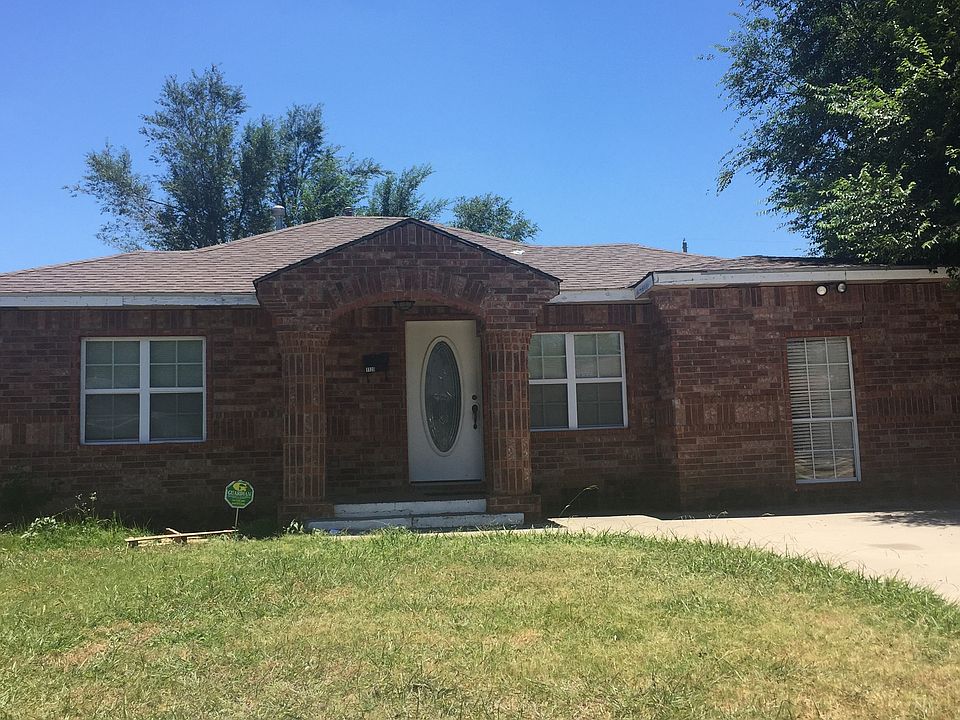 1st image of 1120 SW 49th St