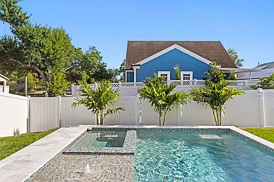 3202 W La Salle St — Photo 13