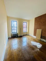 Rented by Urban Real Estate Property Group Inc