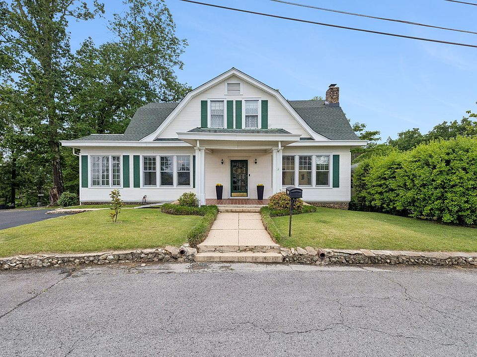 1st image of 3310 Alta Vista Dr