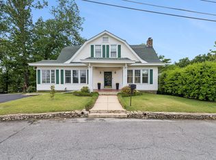 3310 Alta Vista Dr, Chattanooga, TN 37411