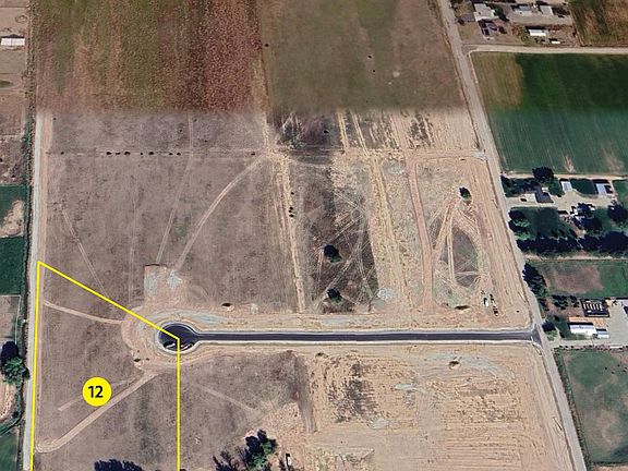 2nd image of 12 Peruvian Ln