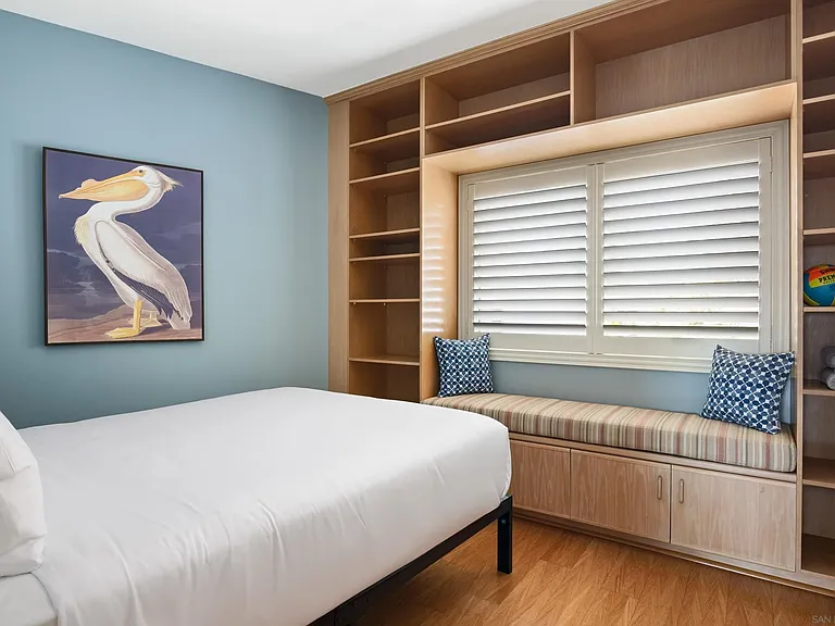 3701 Riviera Dr #11 — Photo 25