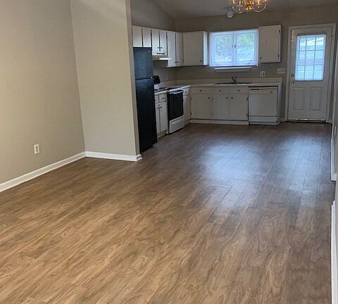 2nd image of 2023 Tiffany Dr