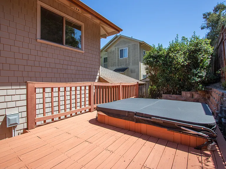 120 Misty Ct — Photo 43