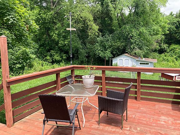 5th image of 1041 McCall Ln