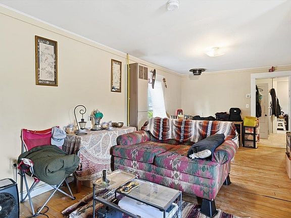 4th image of 1480 North Avenue