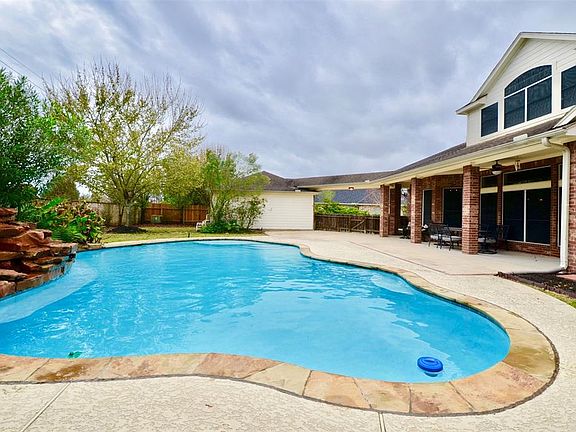 4th image of 1319 Wellshire Dr