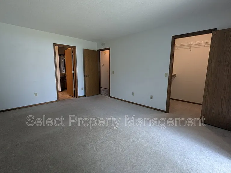 10915 Pine Mills Rd — Photo 15