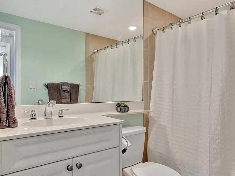 975 NW Flagler Ave #407 — Photo 18