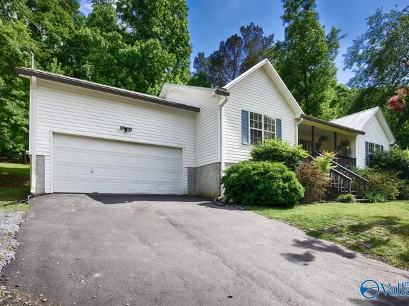 4688 Hide A Way Dr, Guntersville, AL 35976