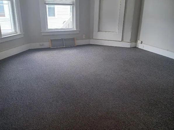 26 Sewall St APT 2, Augusta, ME 04330